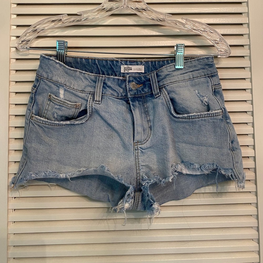 authentic denim ZARA Trf jeans shorts.